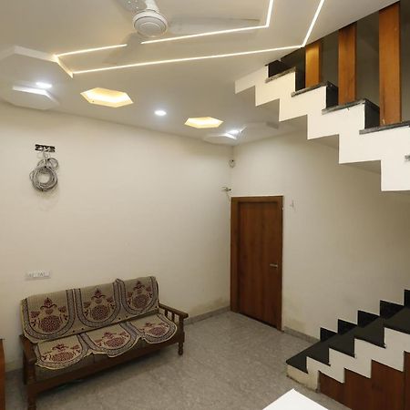 Hotel Garima Ujjain Exterior photo