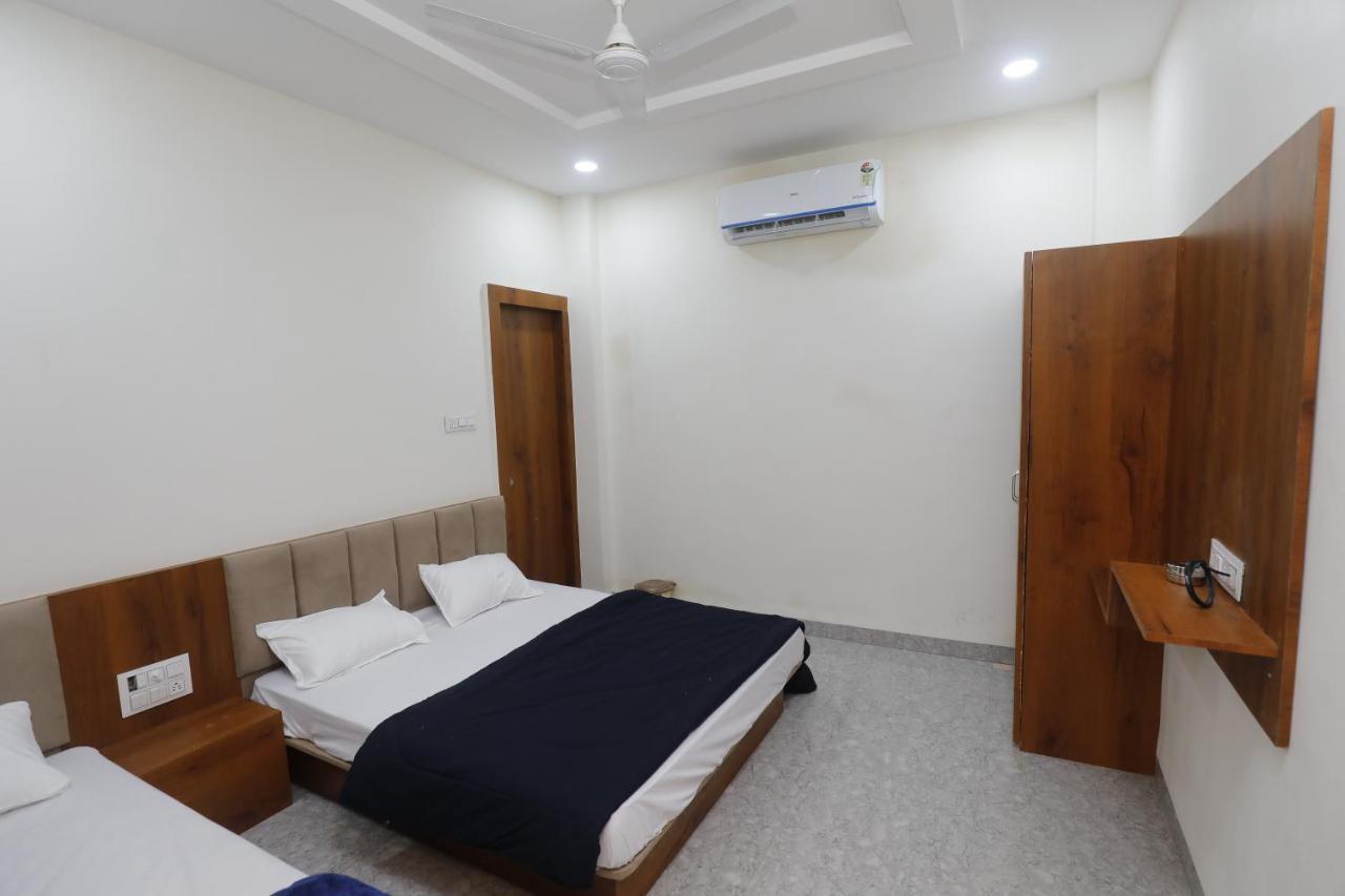 Hotel Garima Ujjain Exterior photo